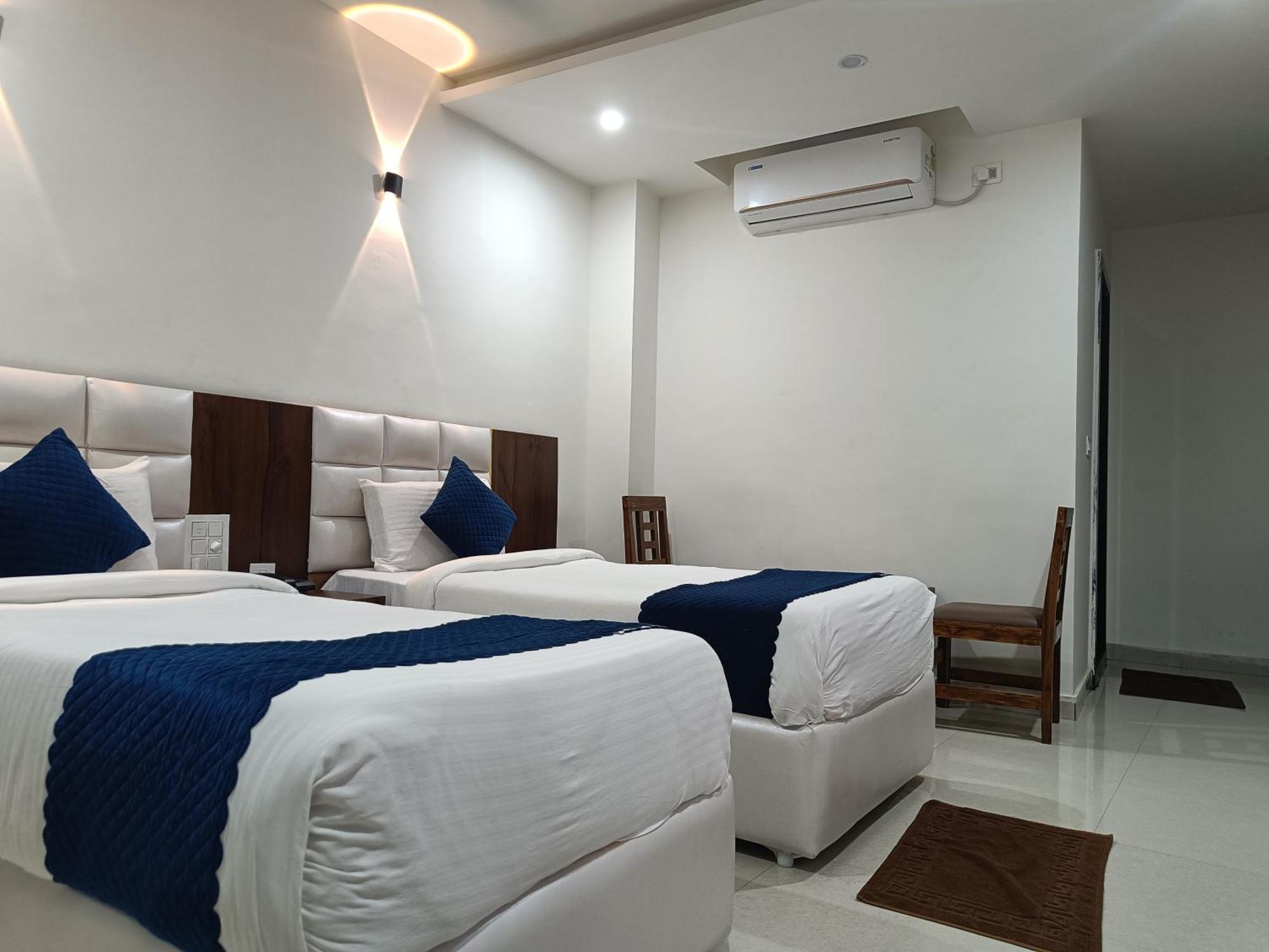 Hotel Skyland Warangal Eksteriør billede