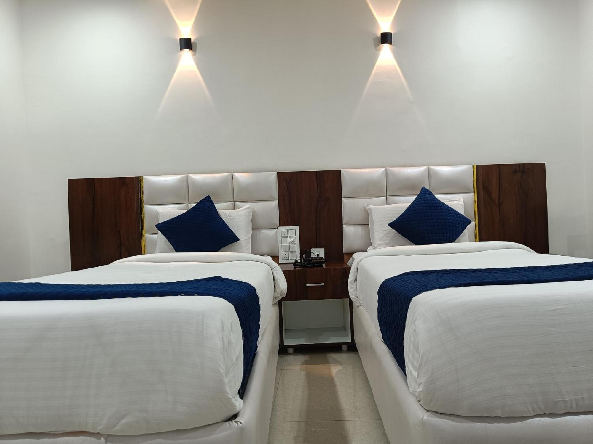 Hotel Skyland Warangal Eksteriør billede