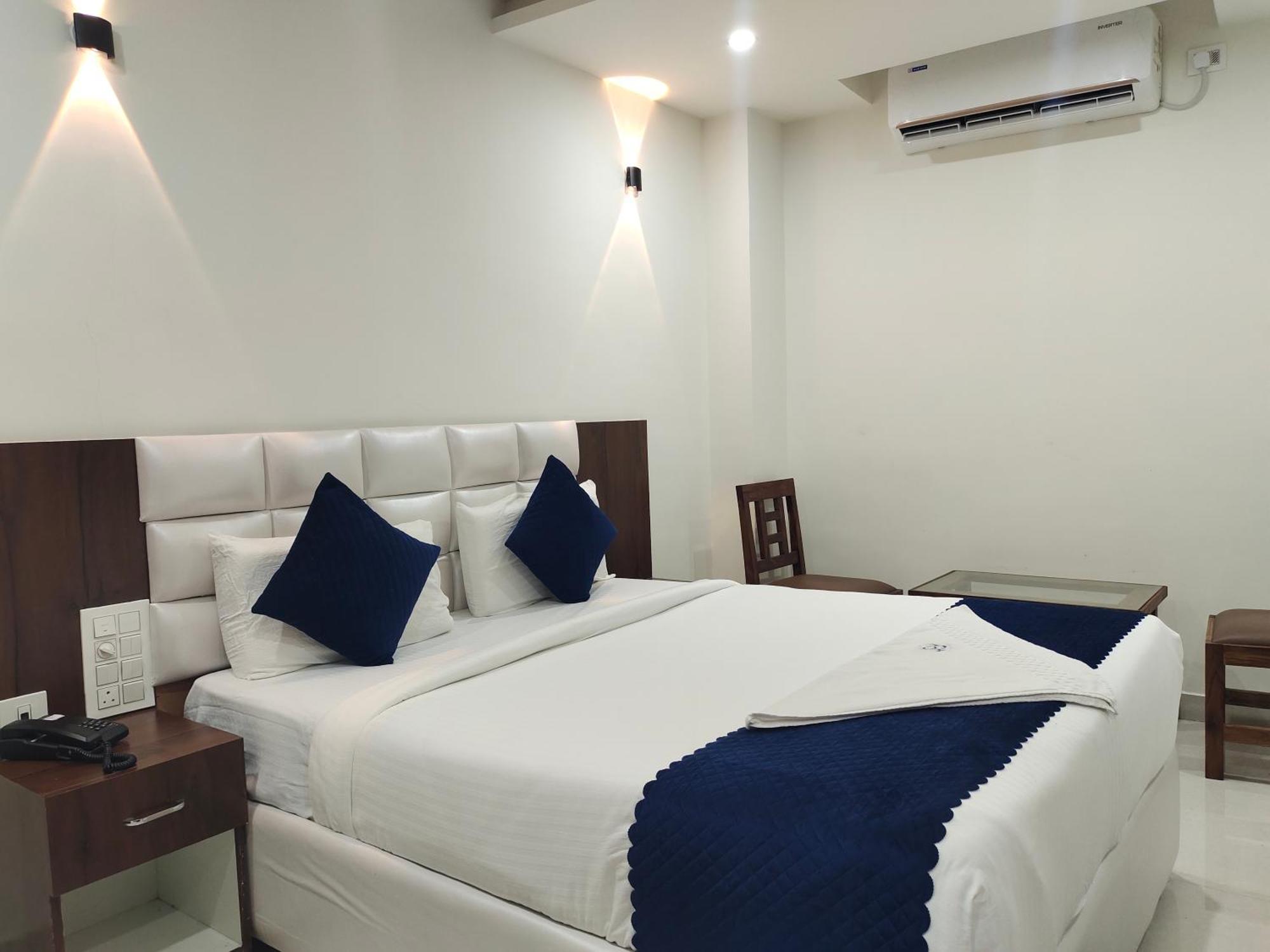 Hotel Skyland Warangal Eksteriør billede